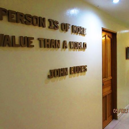 The Good Shepherd Hostel Makati City Ngoại thất bức ảnh